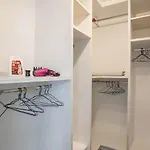 Archhouse