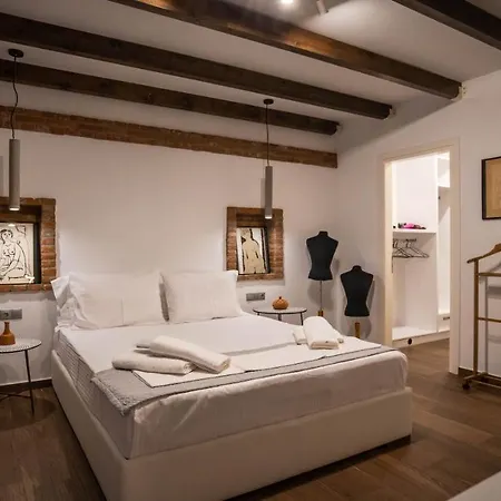 Archhouse