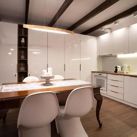 Archhouse * קאלאבאקה